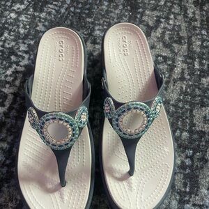 CROCS Women's Black and Teal Sandals new 9